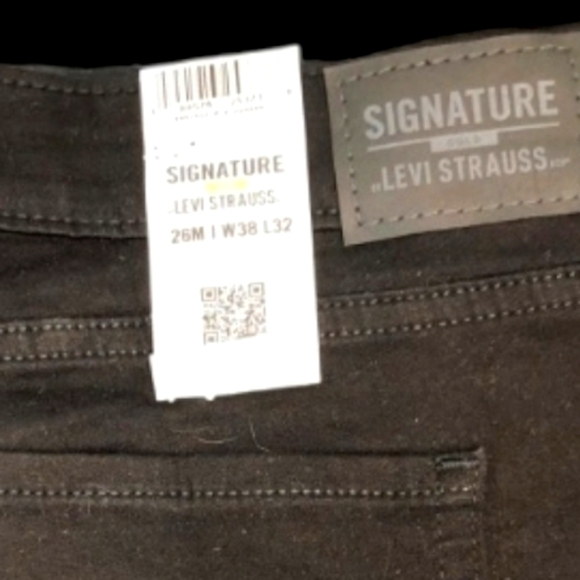 π£ Signature Levi Strauss Gold Label Women's Curvy Shaping Jean ππ π 26 Plus - Picture 5 of 5